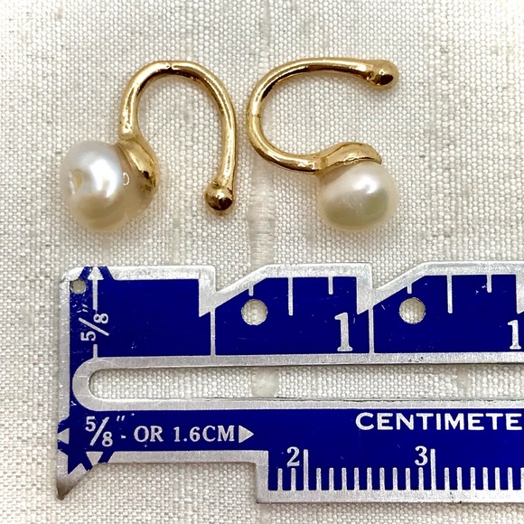 🤍BaubleBar Aleah Ear Cuff Set🤍 - Picture 5 of 7